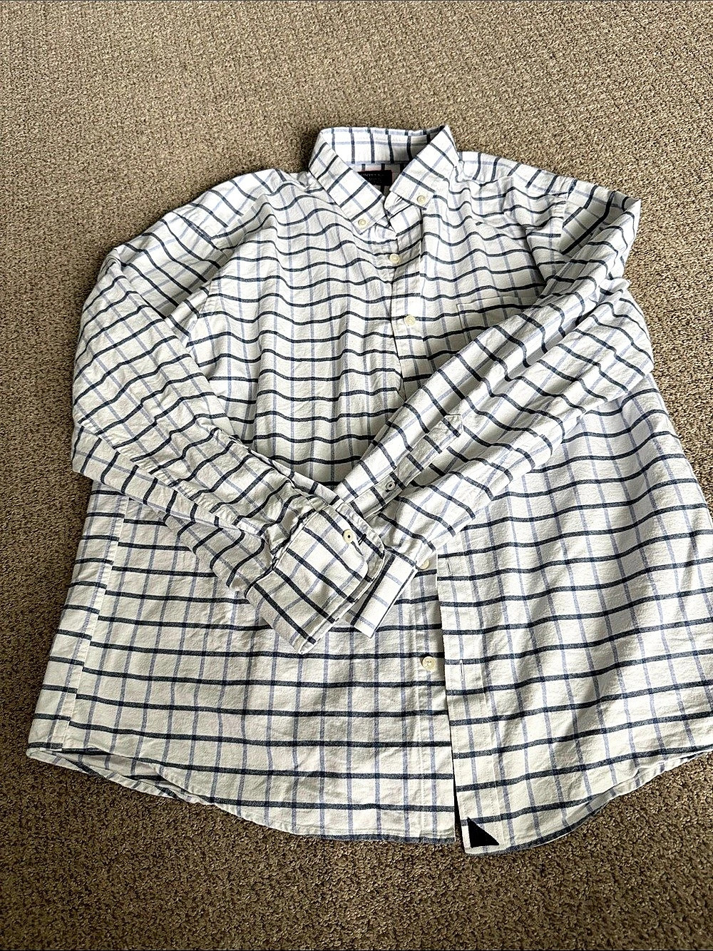 UNTUCKit Men's Cotton Plaid Button Down Size XL